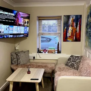 The Art House 5 Galway, Bohermore Holiday home